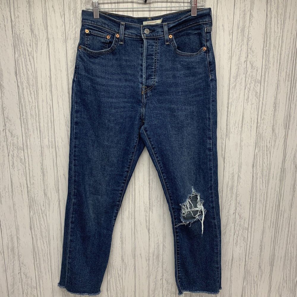 Womens Size 31 Levi’s Wedgie Straight Jeans EUC
